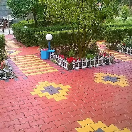 Flamuri アパート *