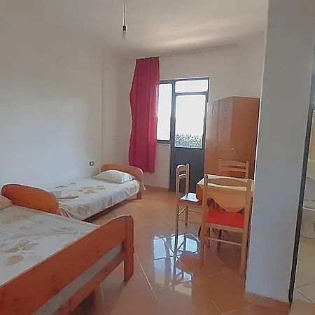 アパート Flamuri *